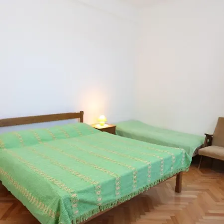 19 Apartment *